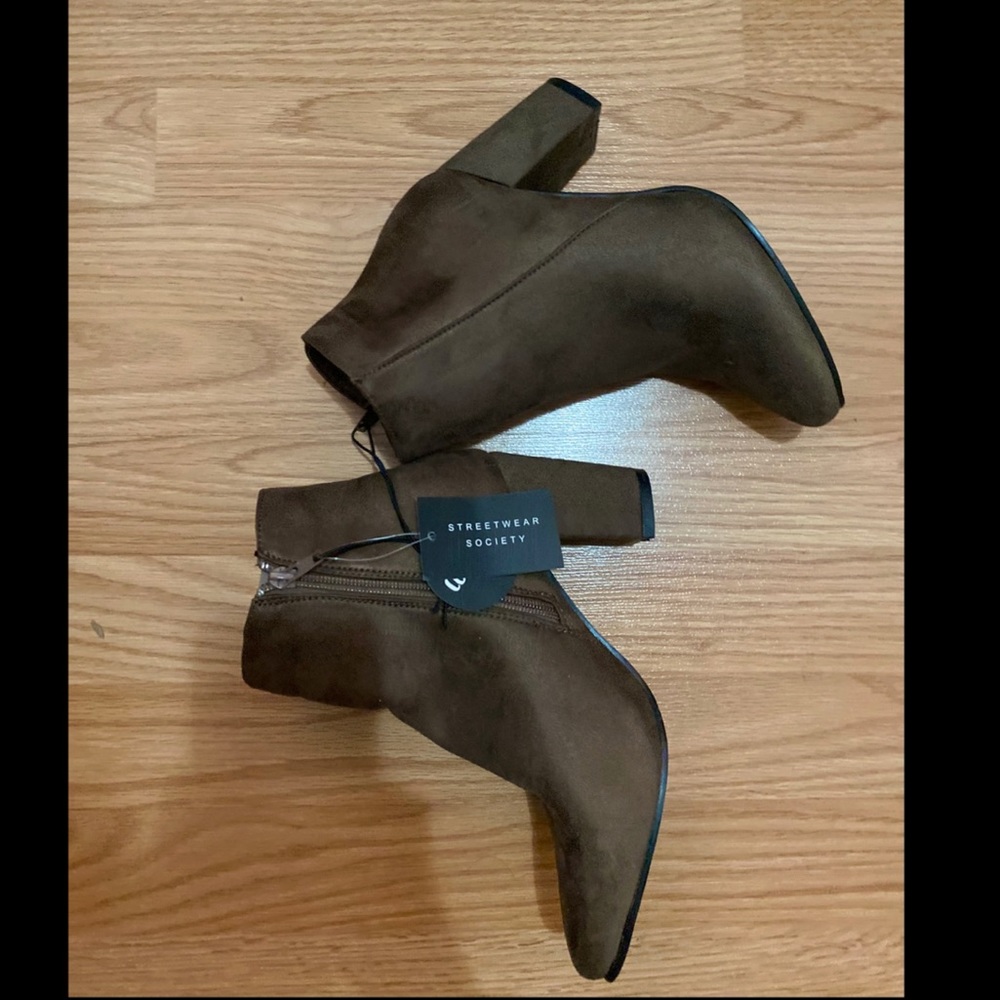 ✨Booties✨ Brand New